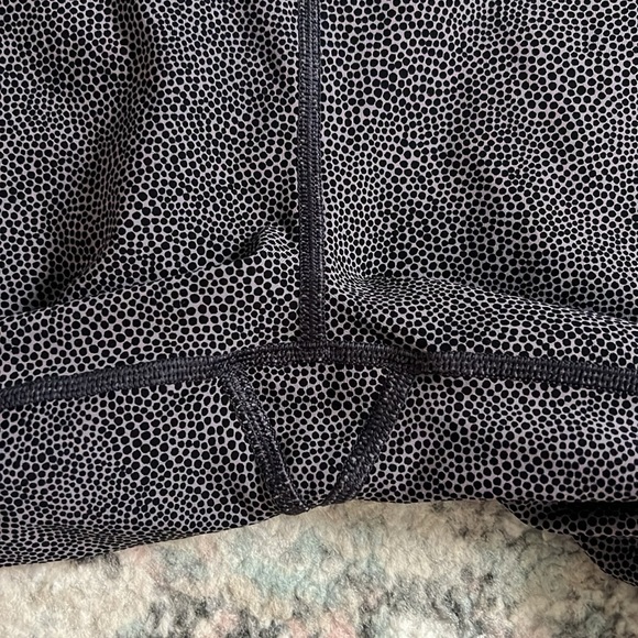 Lululemon Wunder Under Crop 21” - Picture 4 of 10